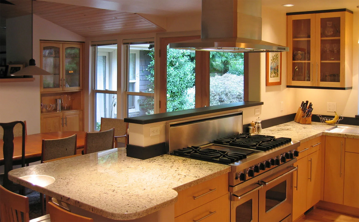 9845Kitchen1.jpg