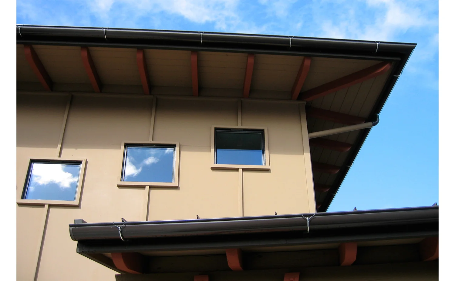 3WindowCloseup.jpg