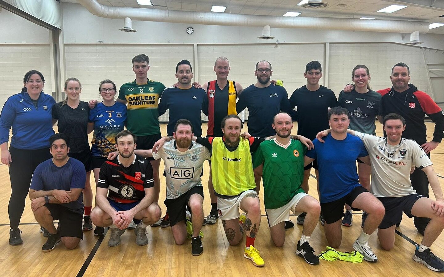 Our indoor training is looking good! Always great to be joined by some of the @calgarykangaroos!

Only a few weeks left before we head back outdoors, let&rsquo;s make the most of the indoor practices!