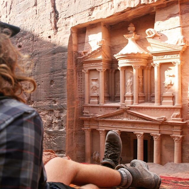 Indulge us in one last set of Stef playing explorer in the ruins of Petra
.
.
.

#eastwardbounds #jordan #traveljordan #jordantourism #adventure #naturalwonder #planetearth #prettyplaces #stayandwander #backpacking #visualsoflife #wadimusa #finditliv