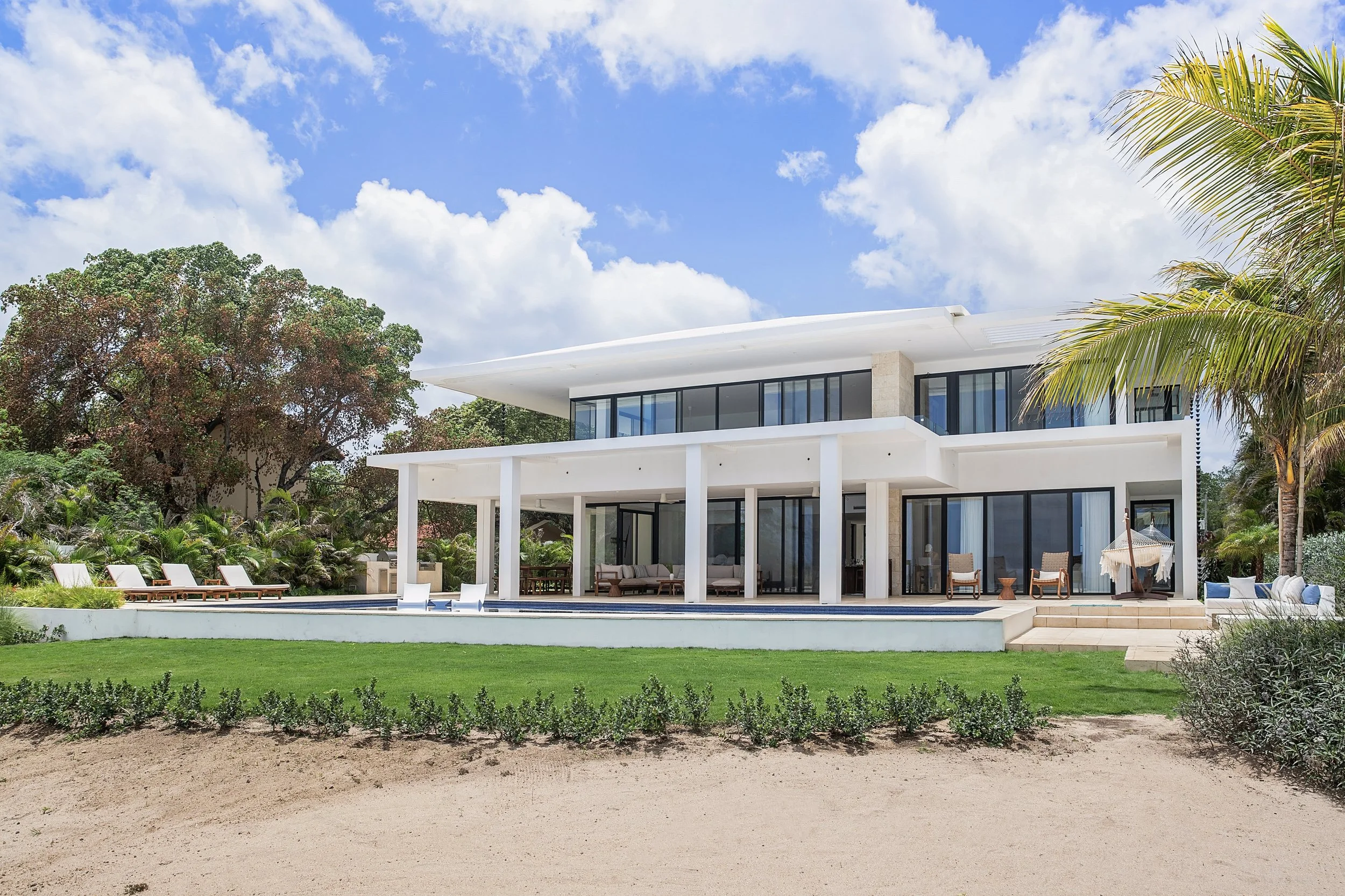 Casa_Southern_Exterior_Back_of_Home_Wide_Shot_CC.jpg