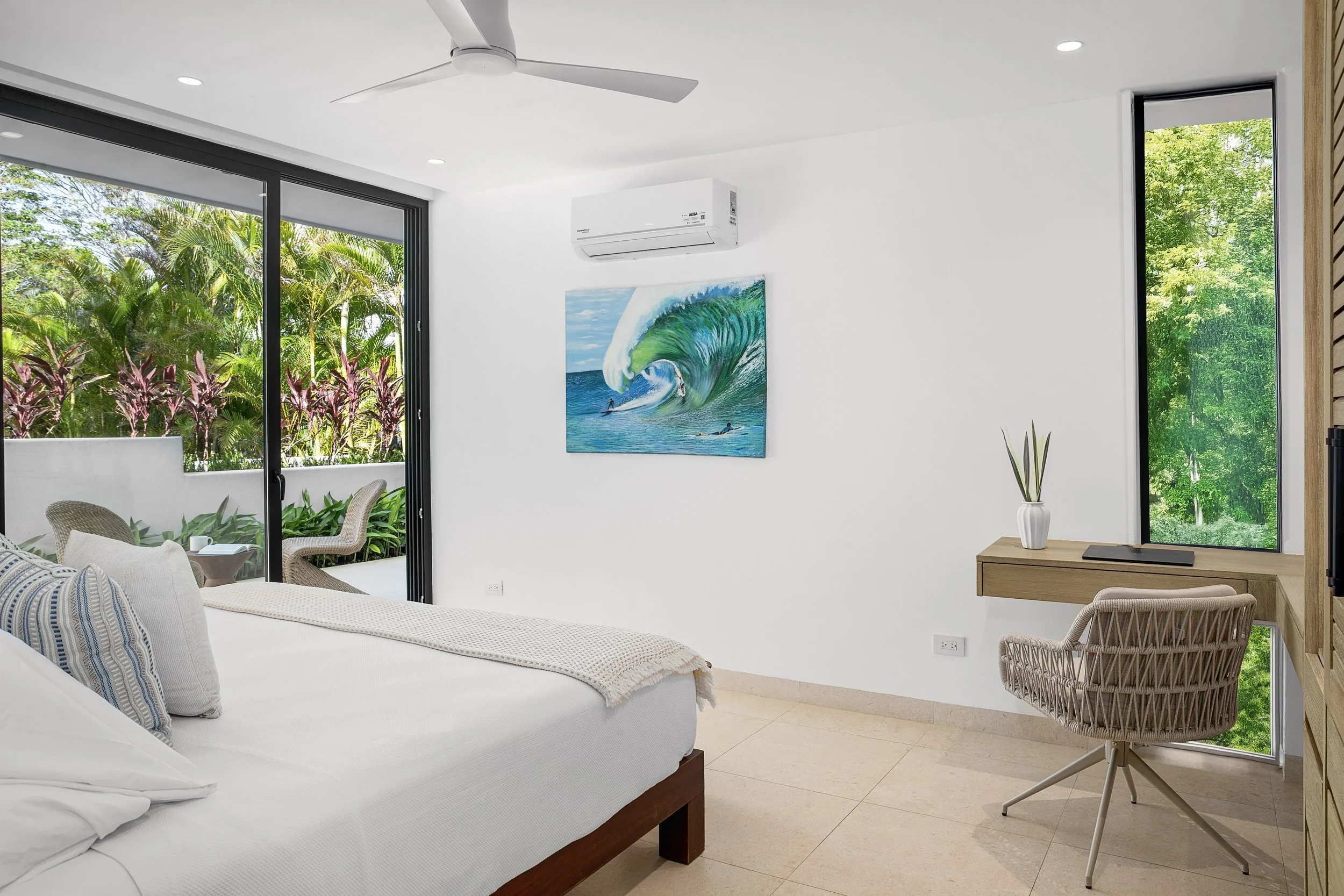 Casa_Southern_Dream_Bedroom_Garden_View_Downstairs_CC_REV_1.jpg
