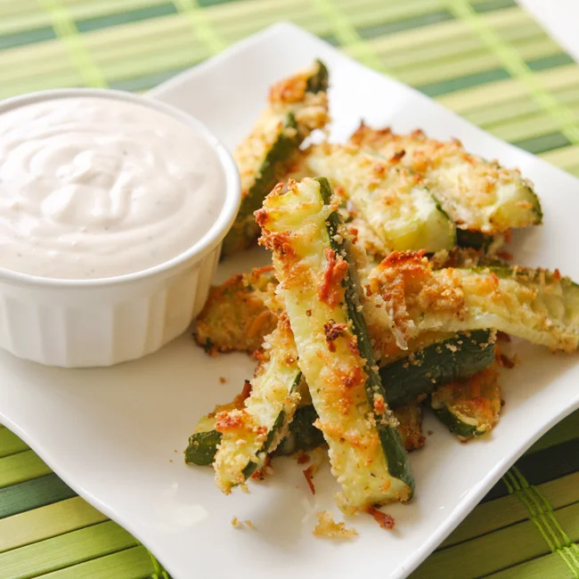 Zucchini Fries with Seasoned Sour Cream