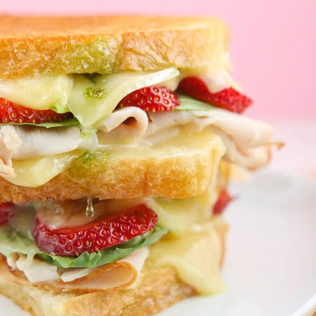 Zingy Berry Basil Grilled Cheese Sandwich