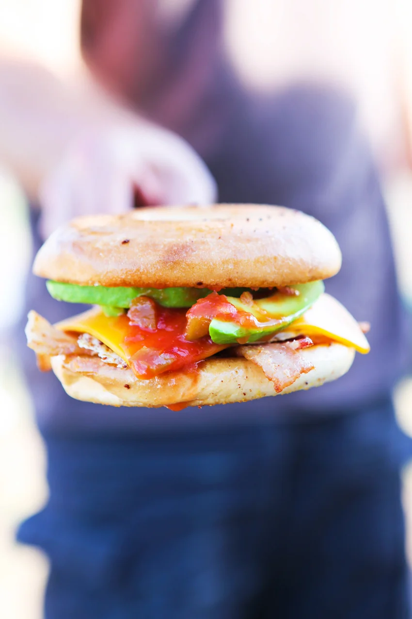 servebagelbreakfastsandwiches.jpg