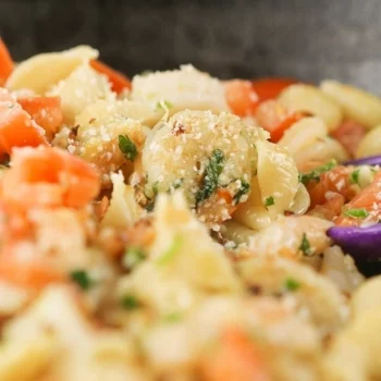 Spicy Shrimp Pasta Skillet