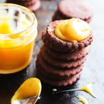 Dulce de Leche Chocolate Sandwich Cookies