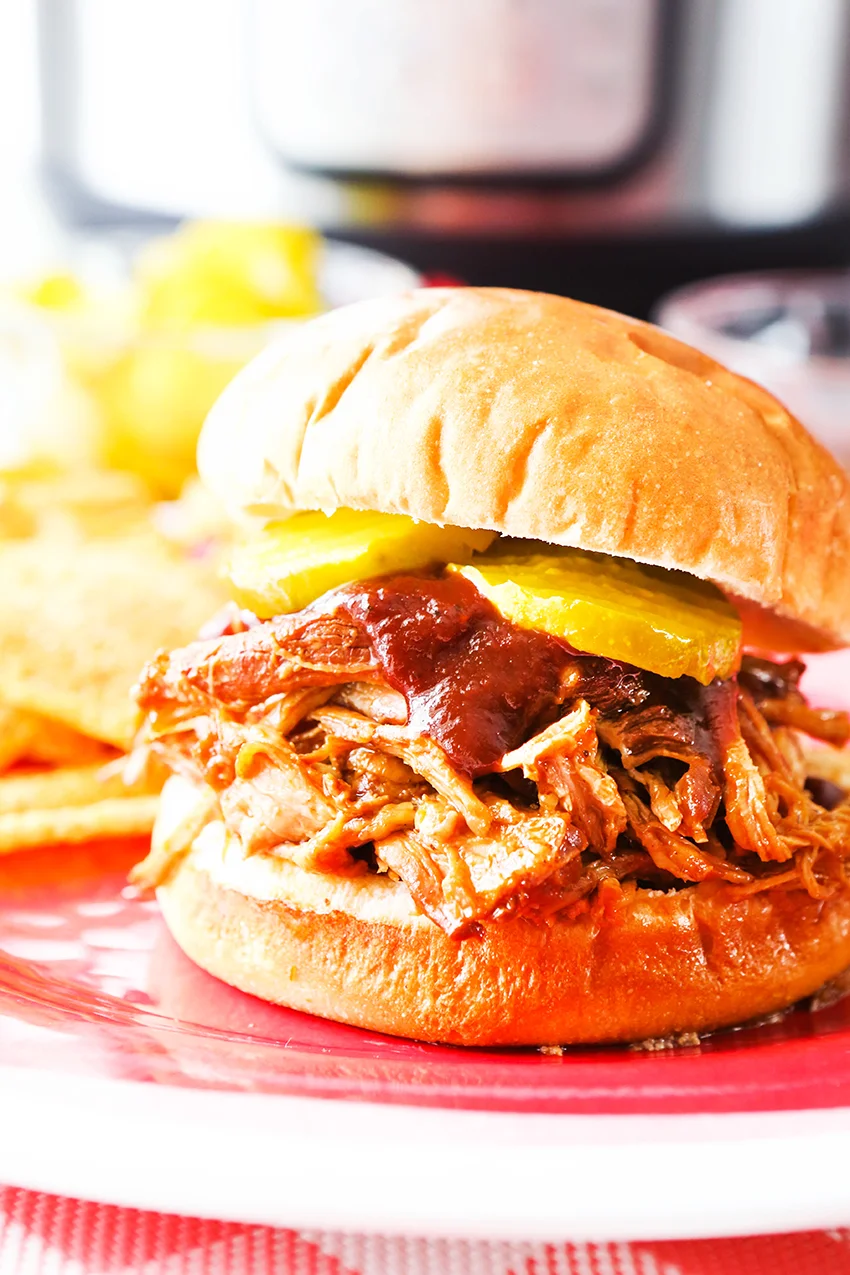 Instant Pot Pulled Pork Sandwiches