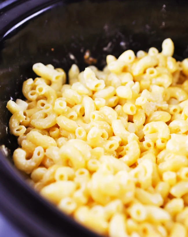 Crockpot Mac and Cheese