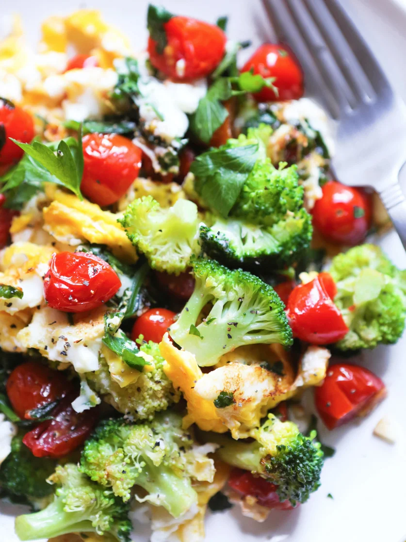 Broccoli and Eggs Breakfast with Tomatoes