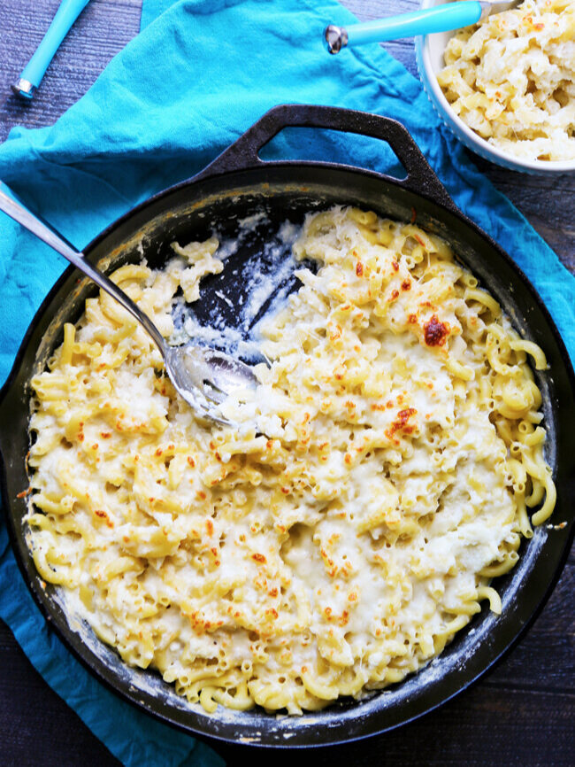  top view of a skillet of cauliflower mac and cheese 