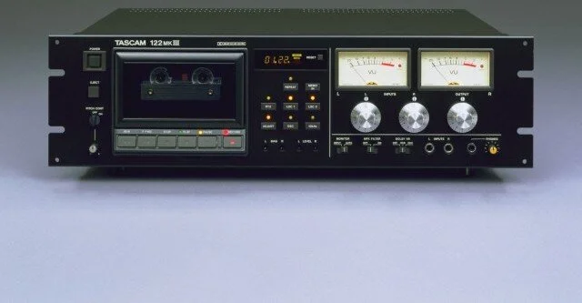 tascam 122mkiii.jpg