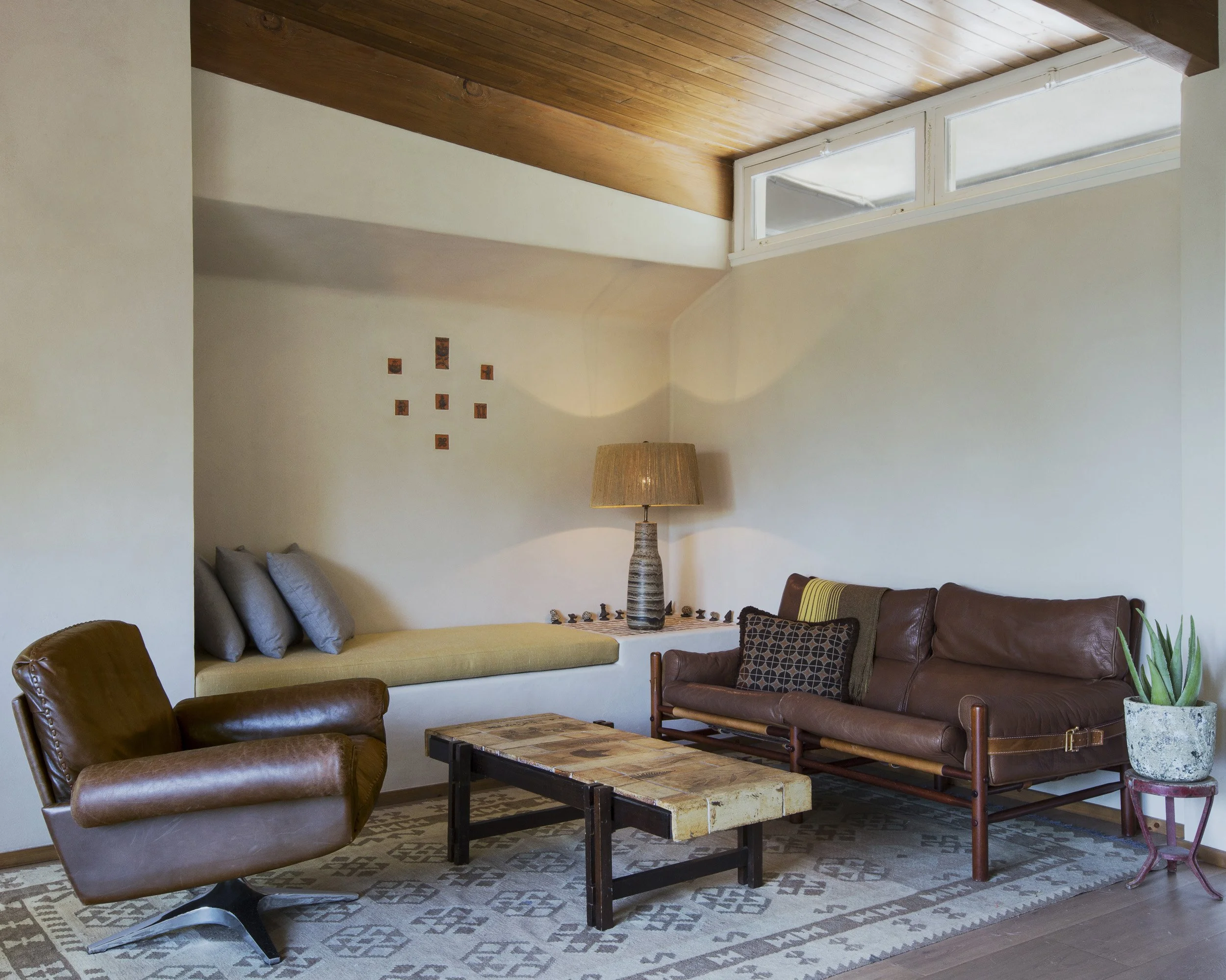  A studio in Beachwood Canyon, featured in   Dwell  .    Photos by Ryan Schude. 