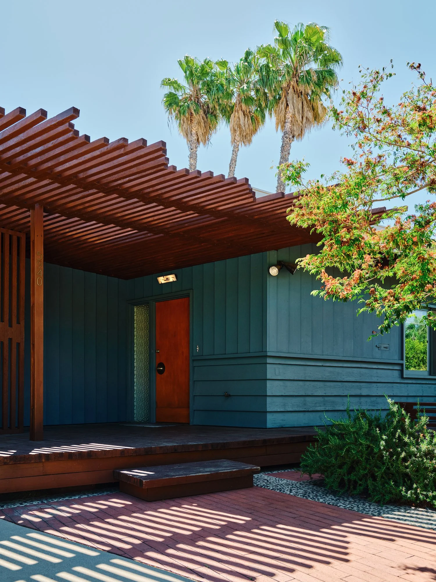 Ranchito-House-Emanuel-Hahn-02 medium.jpeg