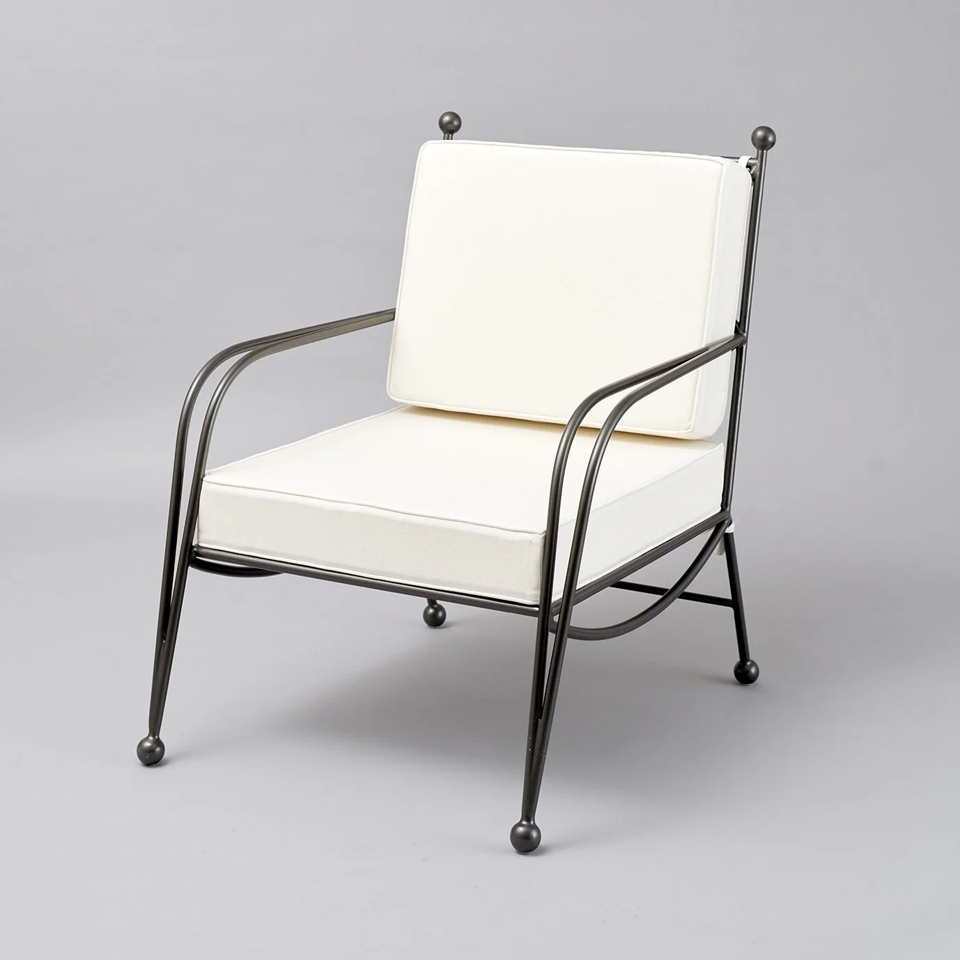 1-de-lys-jared-frank-studio-for-Officina-Ciani-outdoor-lounge-chair flip.jpeg
