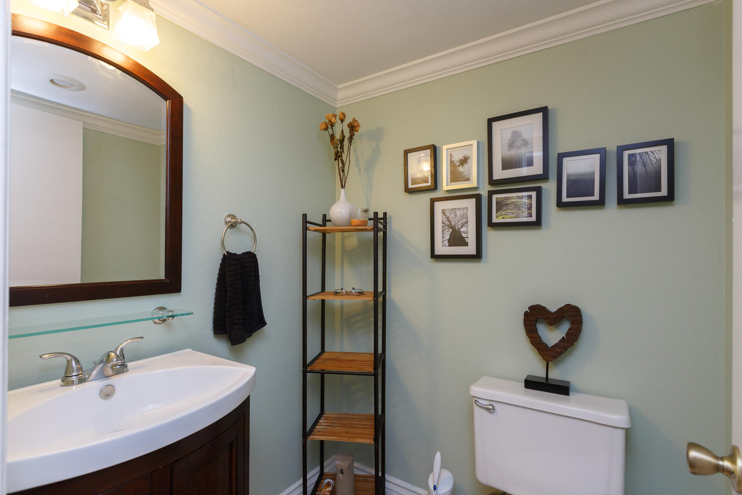 2564 Navarra Drive unit 204-large-011-38-2564 Navarra Drive 204 11 of-1500x1000-72dpi.jpg