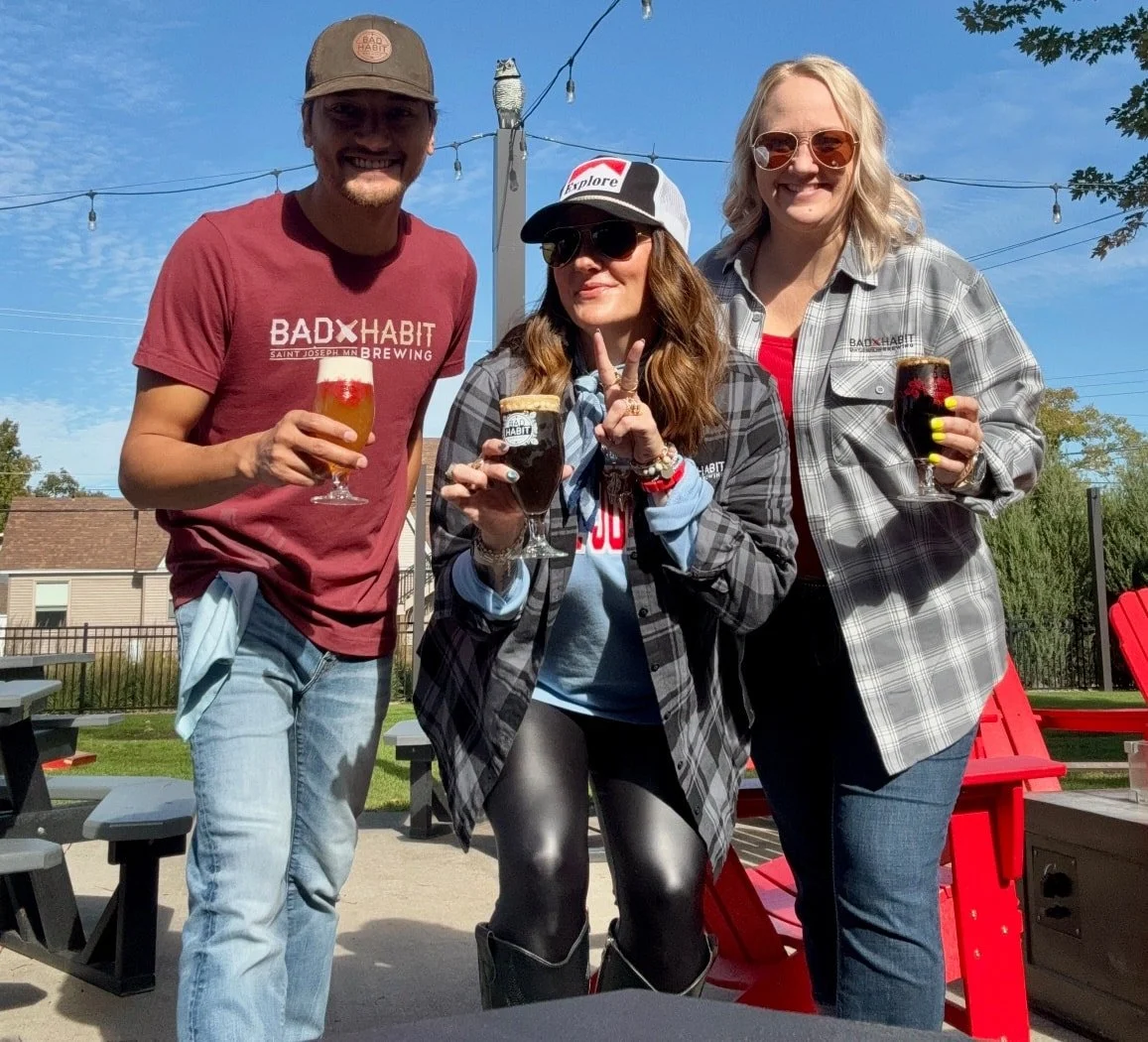 GRIDIRON GET-DOWN 🏈🤠

You&rsquo;re not going to want to miss today in the taproom!

🏈 Johnnies Game 1pm
🕰️ Old Timer American Lager
🍫 S&rsquo;mores Dark Addiction
⛺️ Campfire Chili + Pulled Pork (6pm-gone)
🎸 Mitch Gordon Band 6pm-9pm
🥇 Best Dr