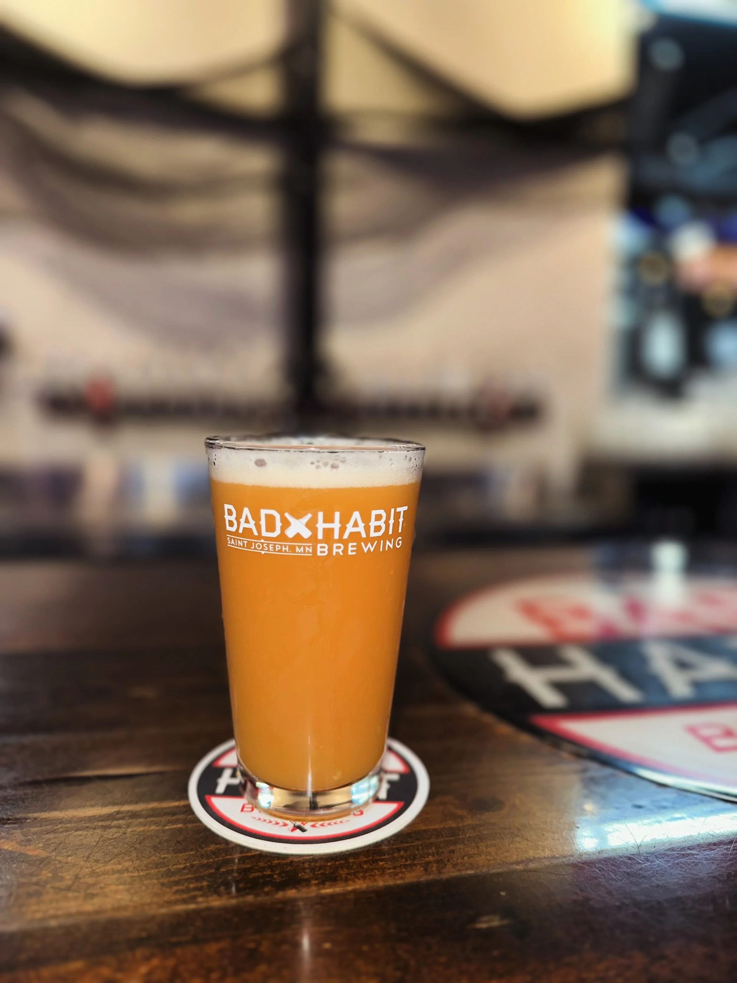 Your favorite habit is back on tap! Come grab a Rather Ripped today and look for cans later this week.

#badhabitbrewing #visitjoetown #ratherripped #beerrelease