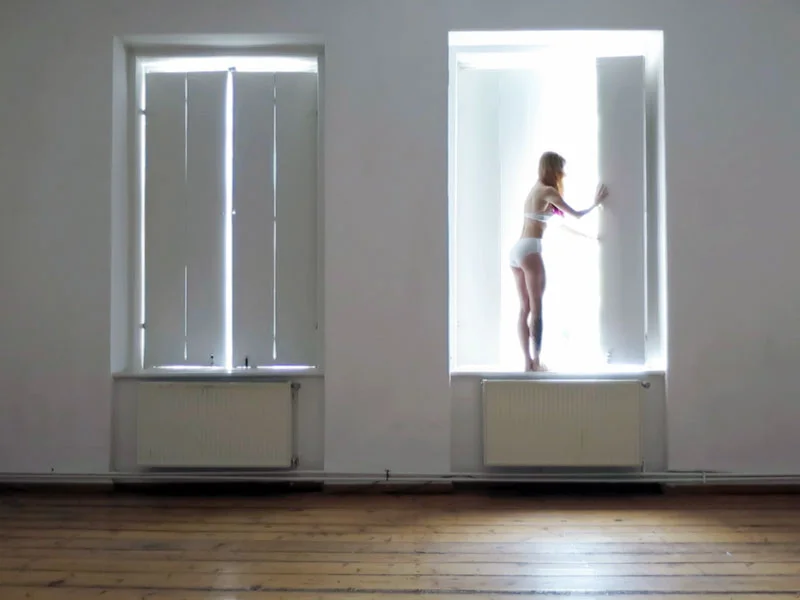Window2.jpg