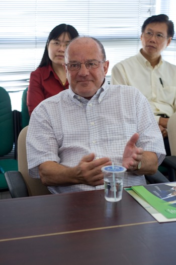 Prof Norris is a former Dean of the Economics Department, Murdoch University.
