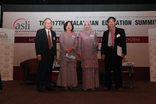 (From left) Prof Ho, Prof Latifah, Asian Metropolitan University Vice Chancellor Dato' Prof Nik Rahimah Nik Yacob and Dr Shukri.