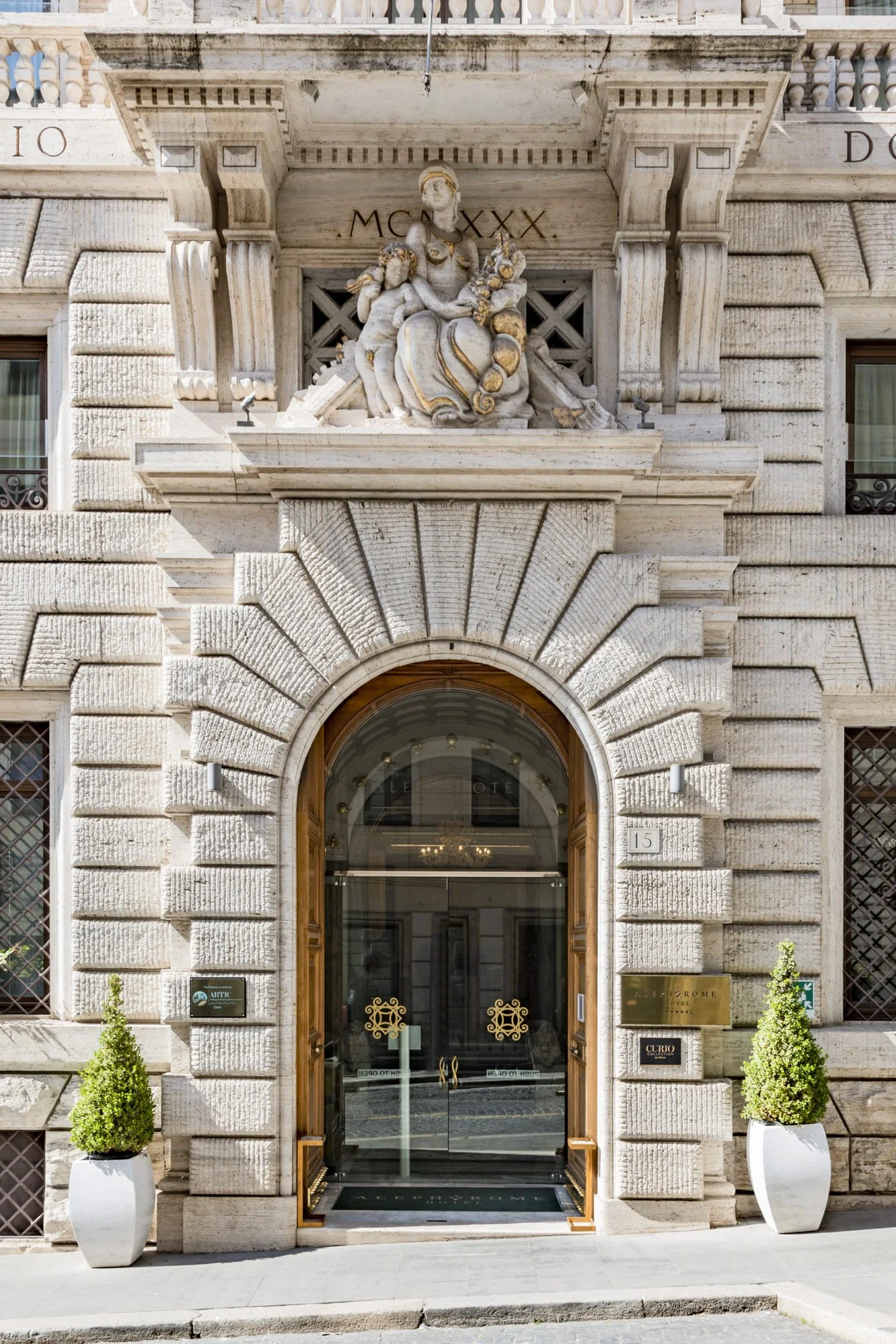 Hotel Aleph Roma Aleph Rome Hotel, Curio Collection By Hilton, Italien