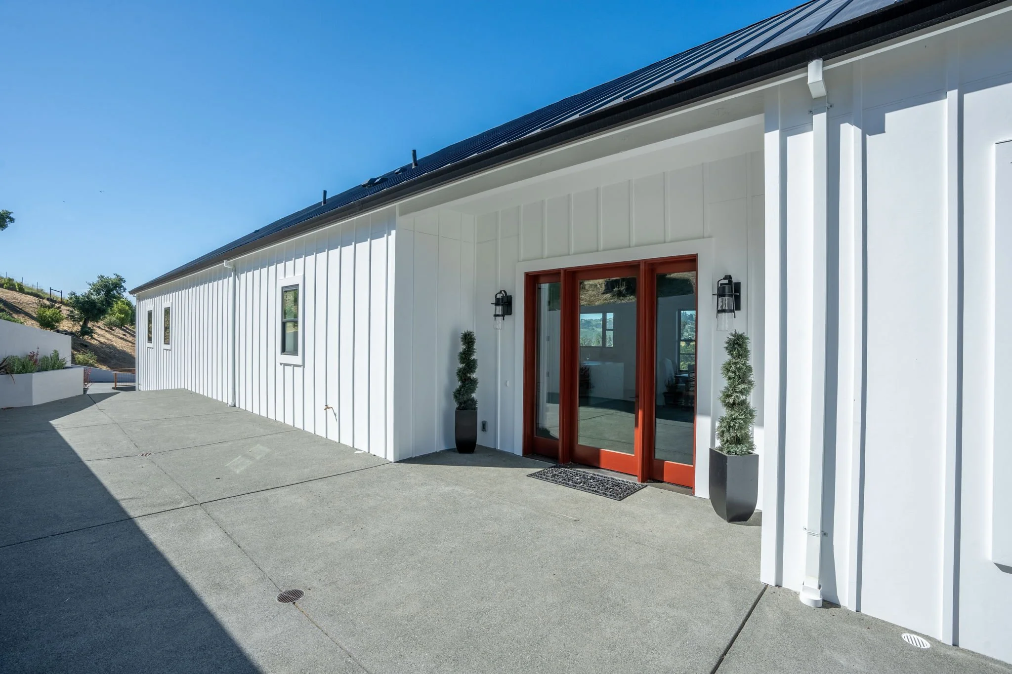 96-web-or-mls-96-print-5480 Crystal Dr_Details and Exterior-29 Kopie.jpg