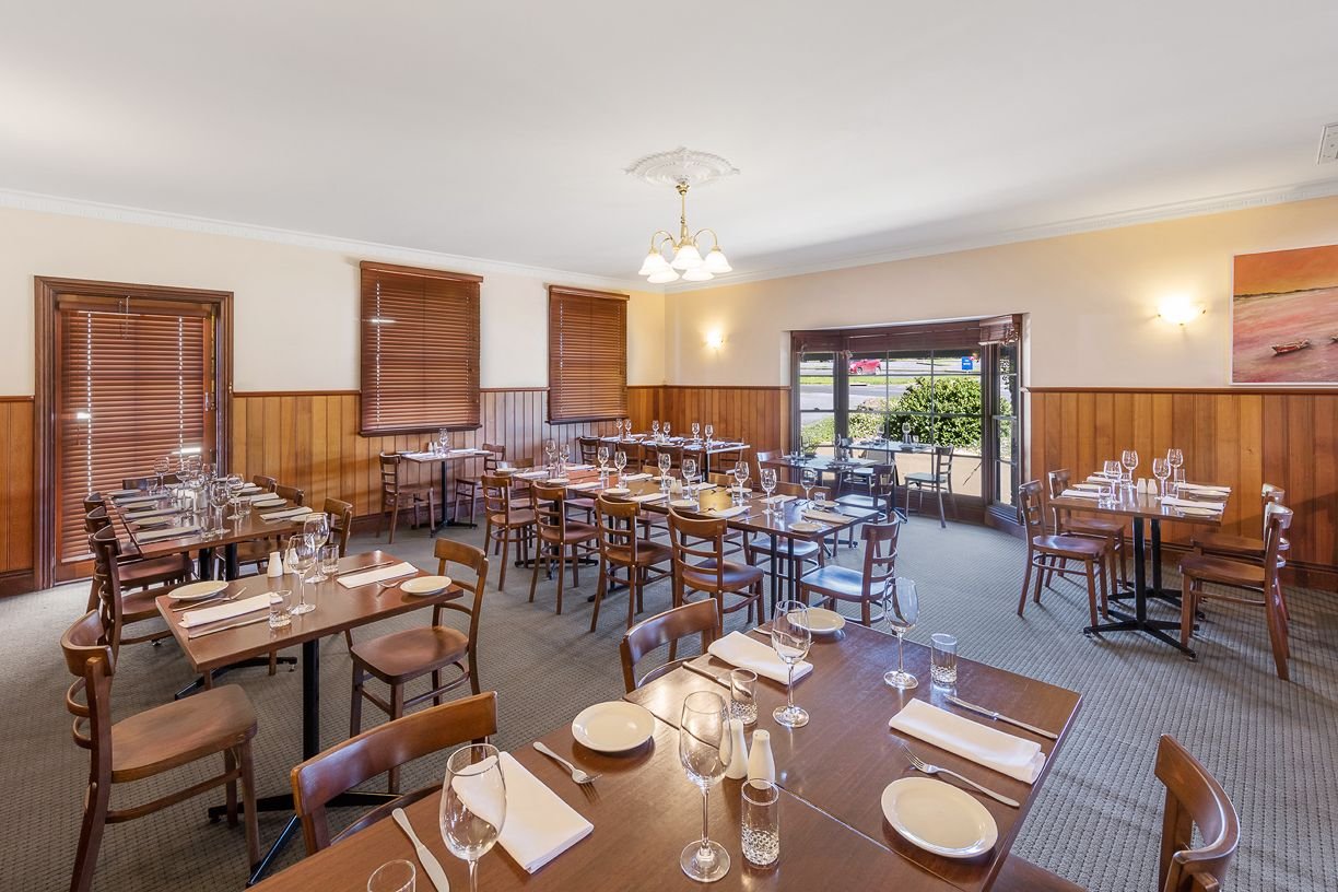 best-western-olde-maritime-warrnambool-clovelly-restaurant-dining.jpg