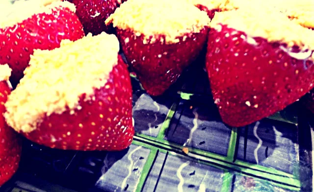 Creative + Last Minute Fashion Strawberries: Our Valentine Express Gift 