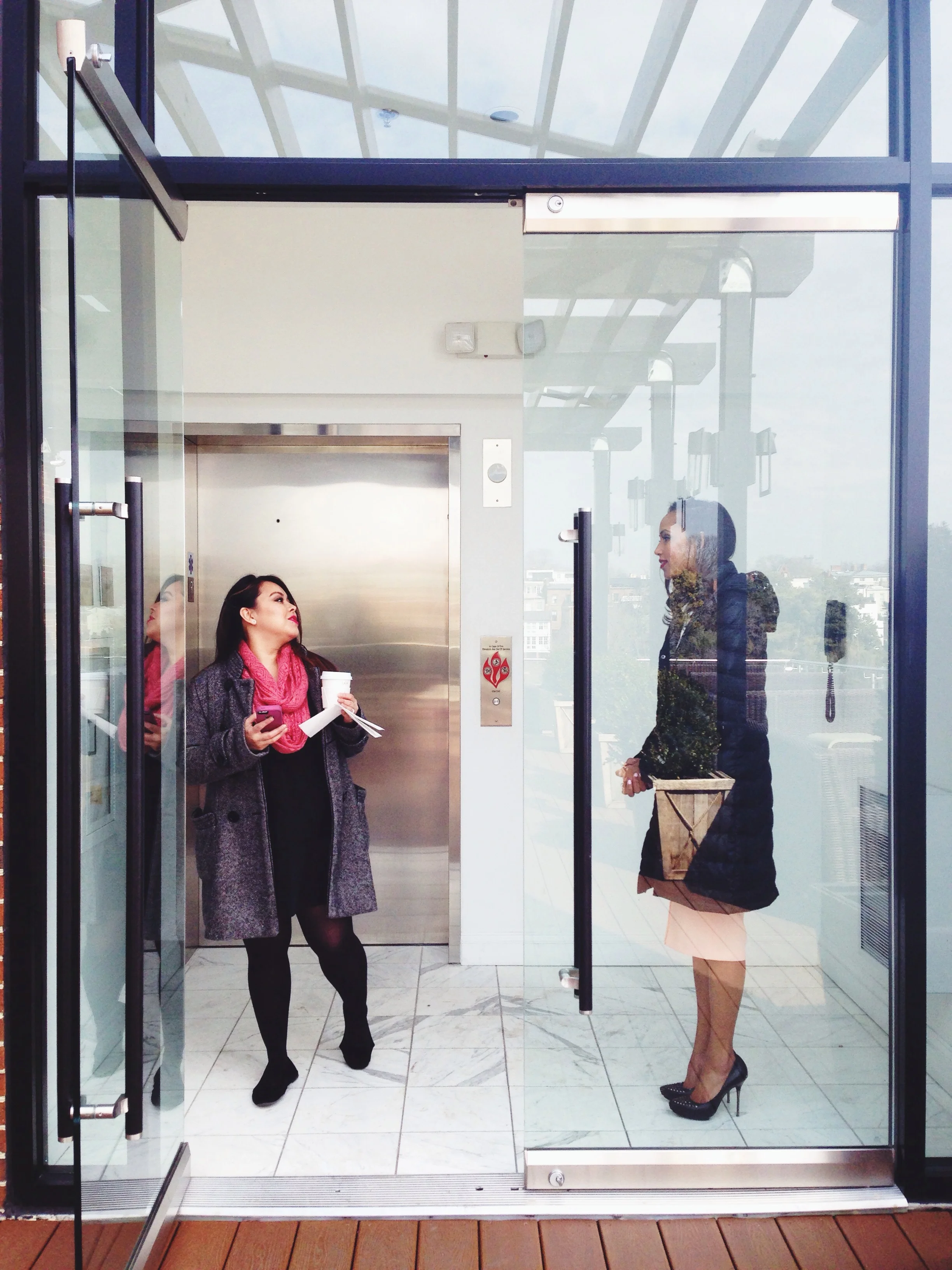 #CEOMONDAY RETURNS: SASSY DC ROOFTOP SHOOT BEFORE THE SNOW STORM