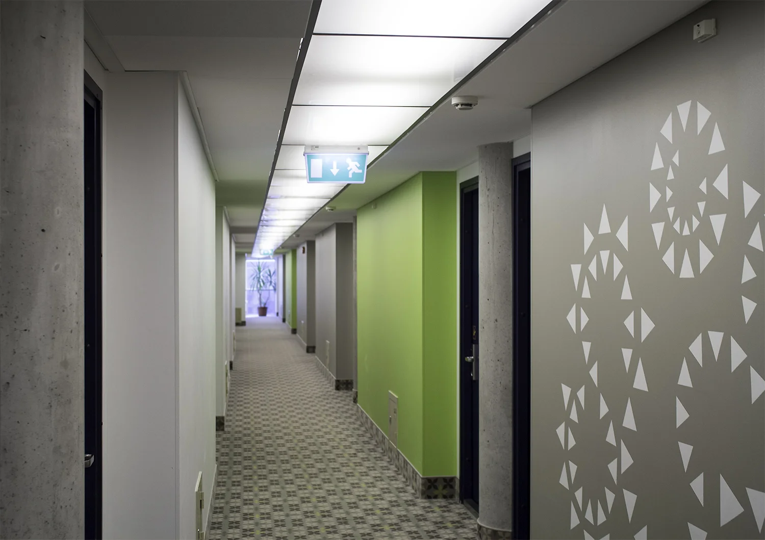 Sisustusarkkitehtuuri_galleria_Express Hotel_7.jpg