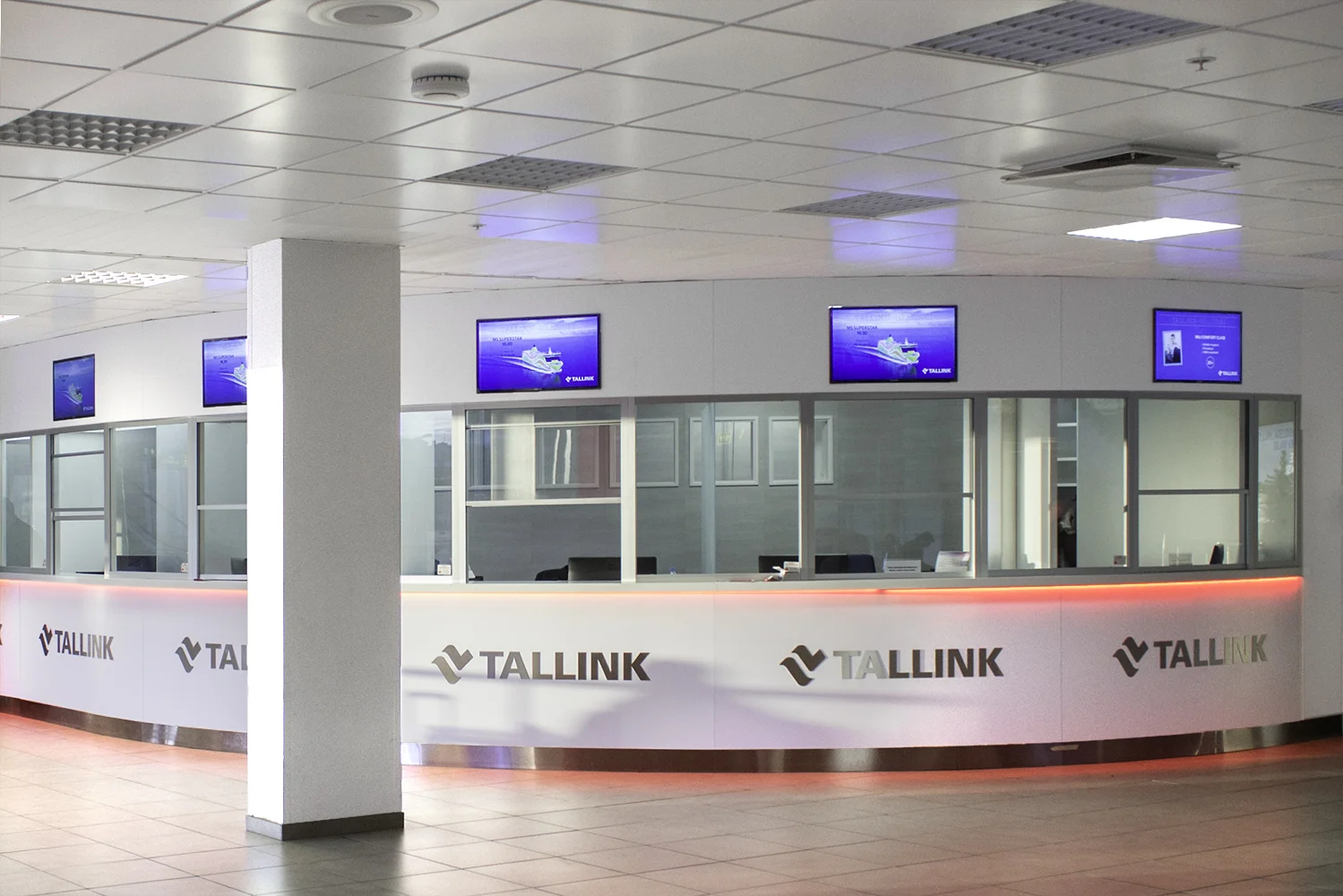 Kansikuva_Sisustusarkkitehtuuri_galleria_D-terminaali_0.jpg