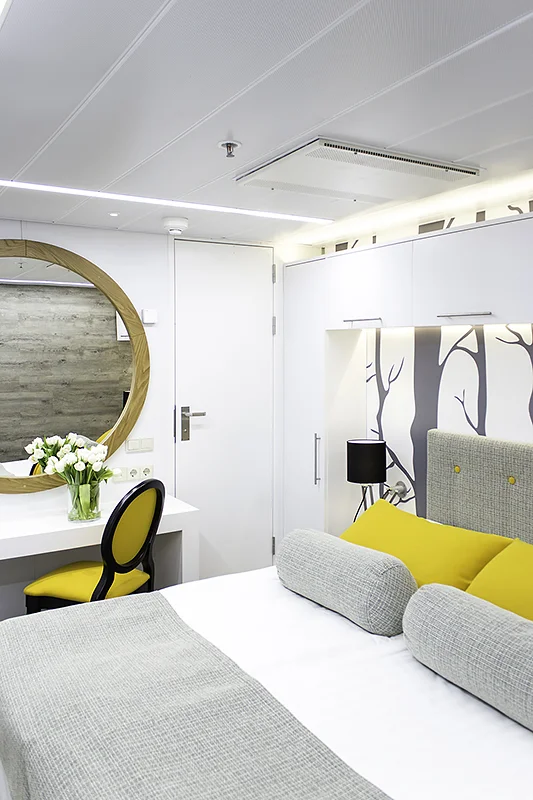 Sisustusarkkitehtuuri_galleria_Junior Suite_3.jpg