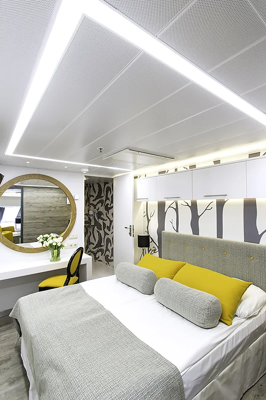 Sisustusarkkitehtuuri_galleria_Junior Suite_5.jpg