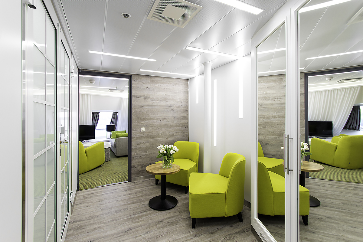 Sisustusarkkitehtuuri_galleria_Junior Suite_7.jpg