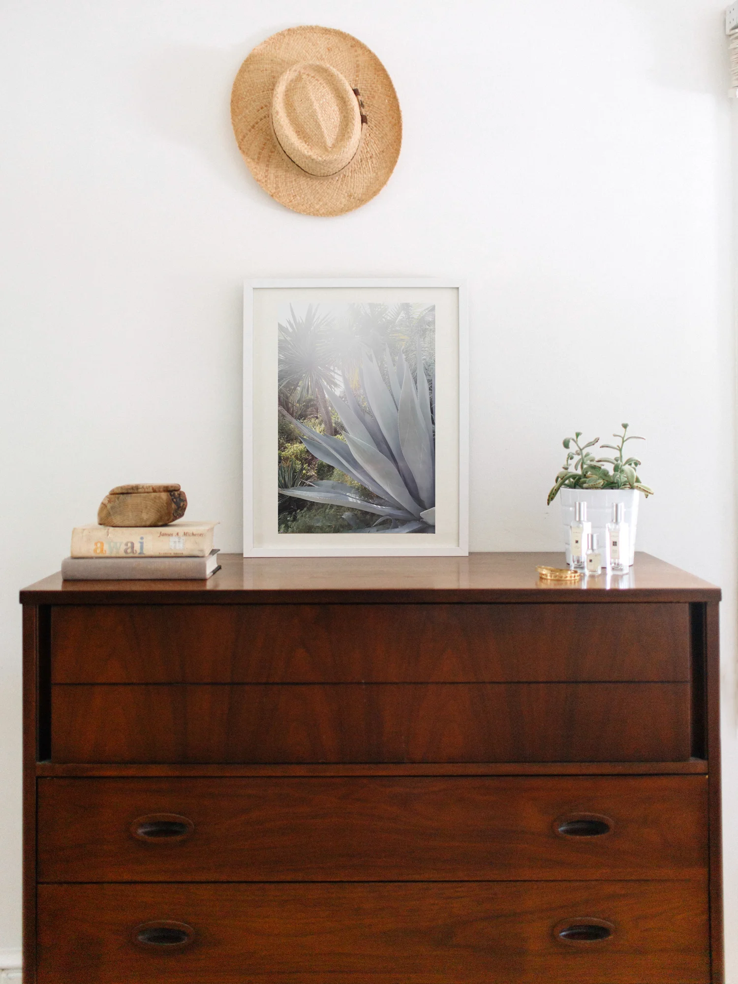 Dresser Vertical-10.jpg