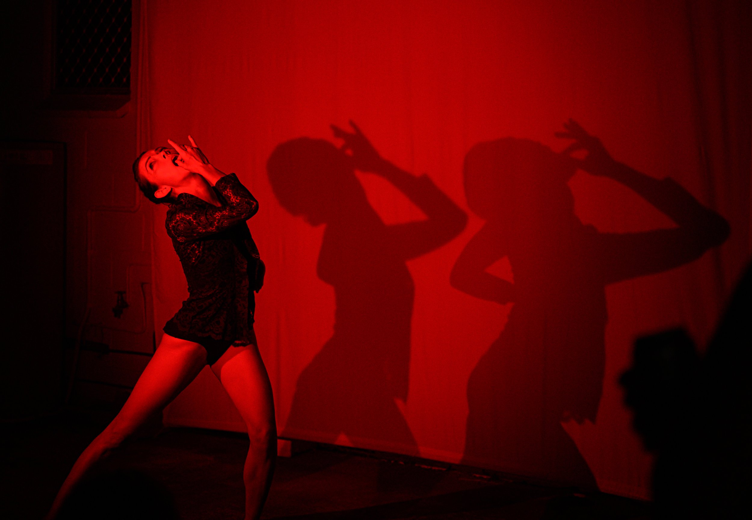   a solo dance work by Juliet Widyasari Burnett, with music by Indonesian artists Metatesis and Deathless     premiered 2025, ALOW Gallery, Kombumerri Country/Gold Coast     photos by Mark Seiffert  