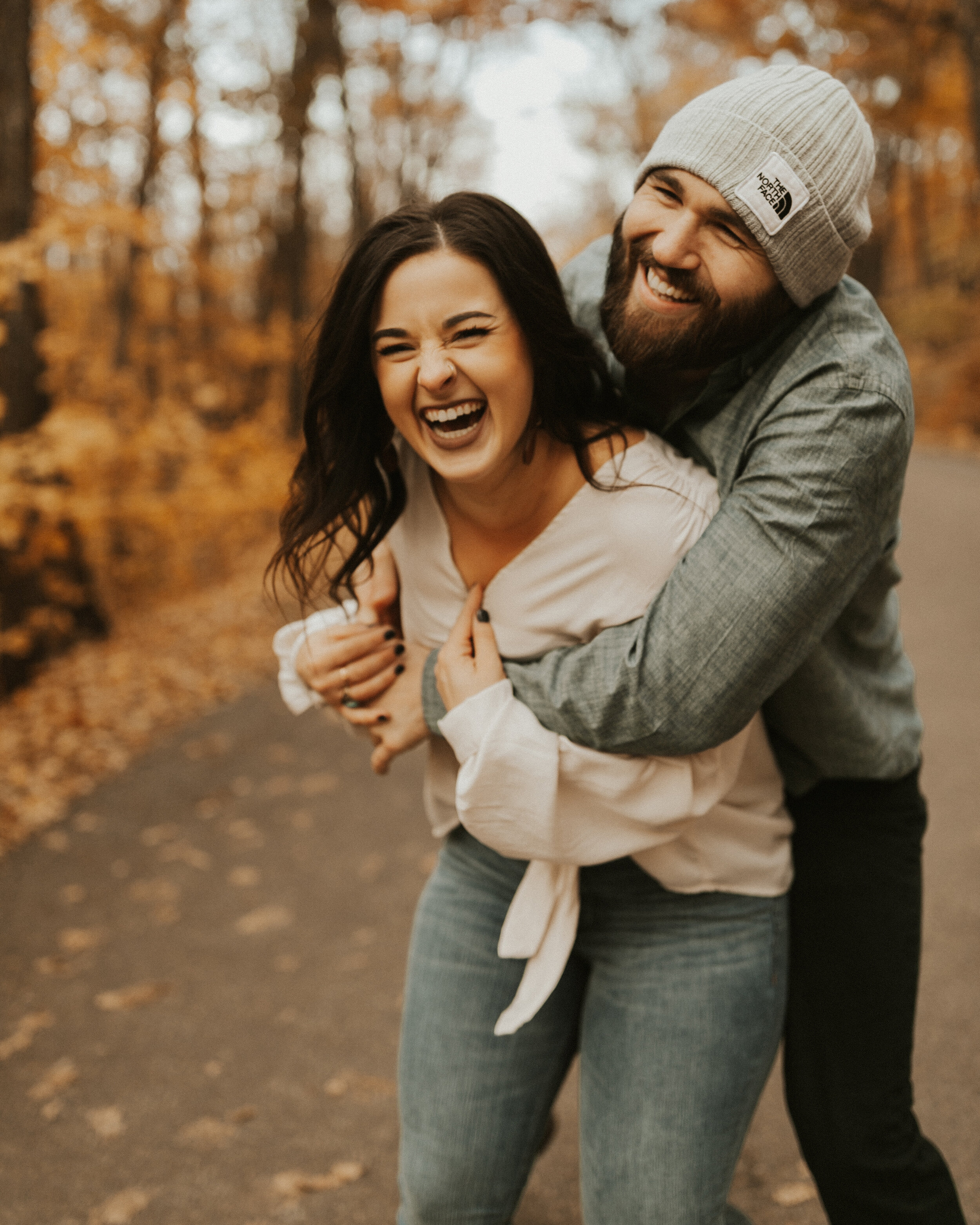 Hillary + John | Minnesota Fall Engagement Session |  Minnesota Wedding Photographer | Emily Alexander Photography_243.jpg