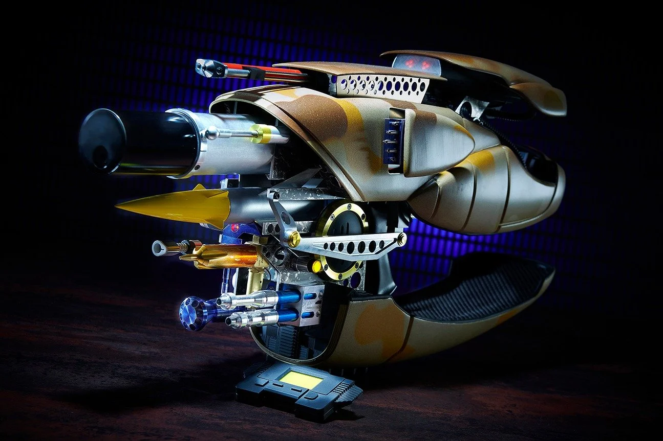 When craftsmanship meets sci-fi: Jake Can Make built this replica space gun from scratch &mdash; machined barrels, working dial accents and a weathered finish that reads like it&rsquo;s survived a dozen planets. Perfect for film, promo shoots, studio