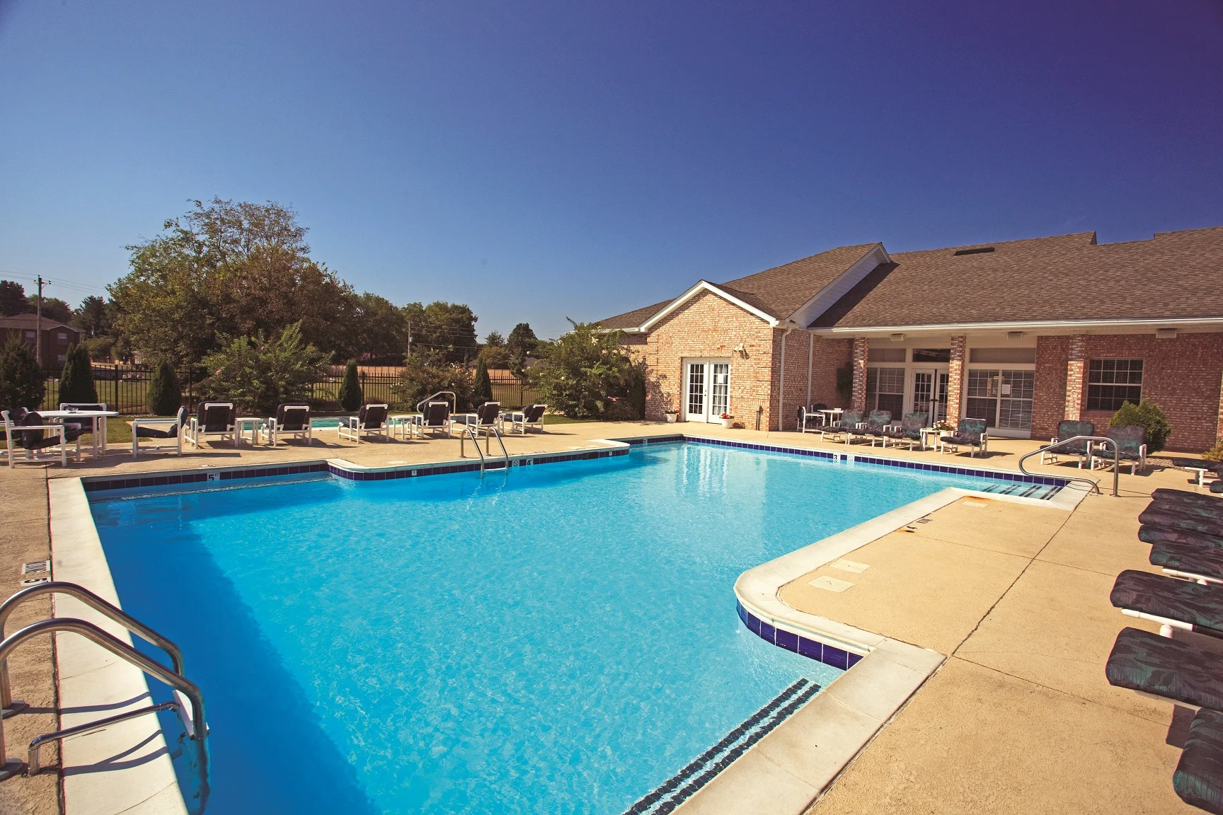 Campus Crossings Pool.jpg