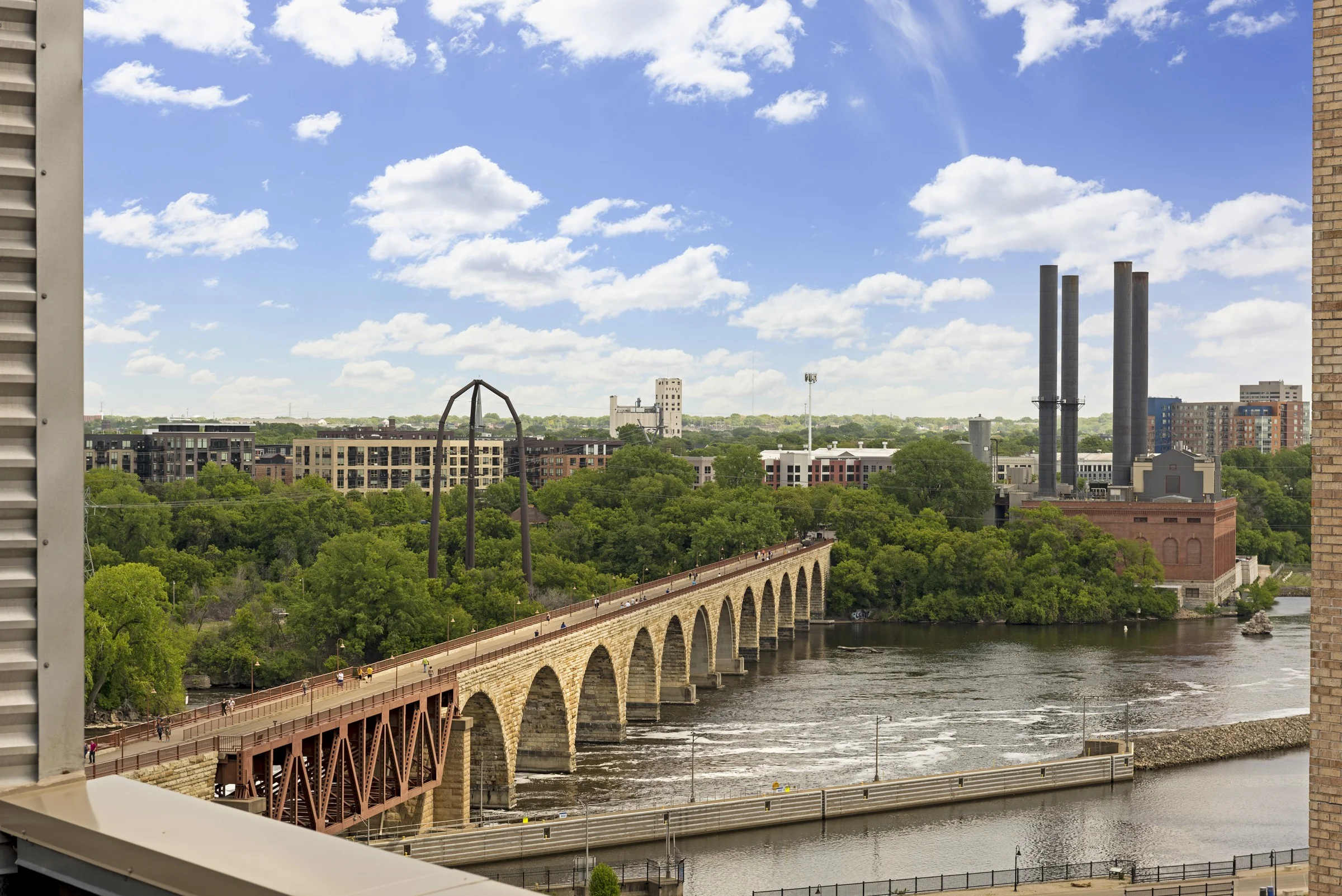 NSL#701StoneArch:Riverviewfromroofdeck.jpg