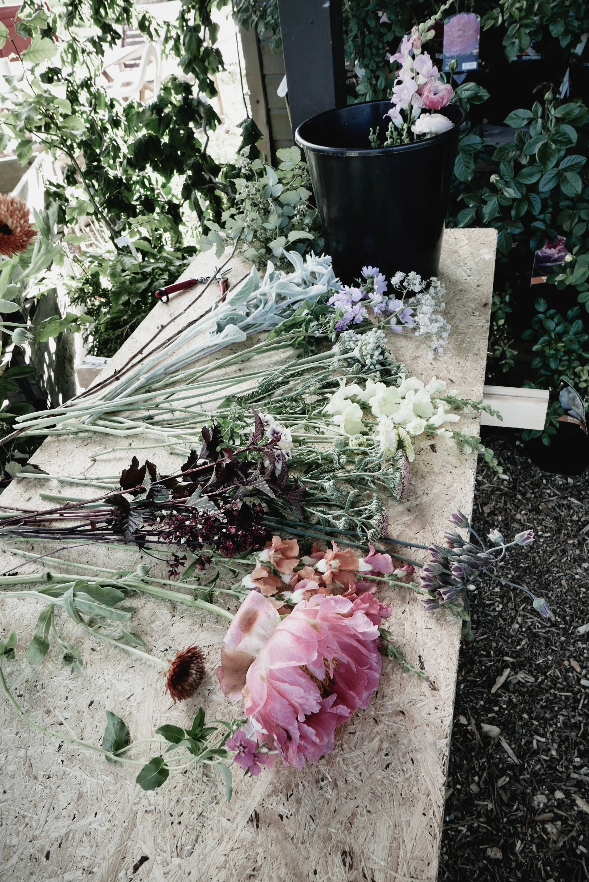 SlowDesignStudio_20701942018blomsterbinding.jpg