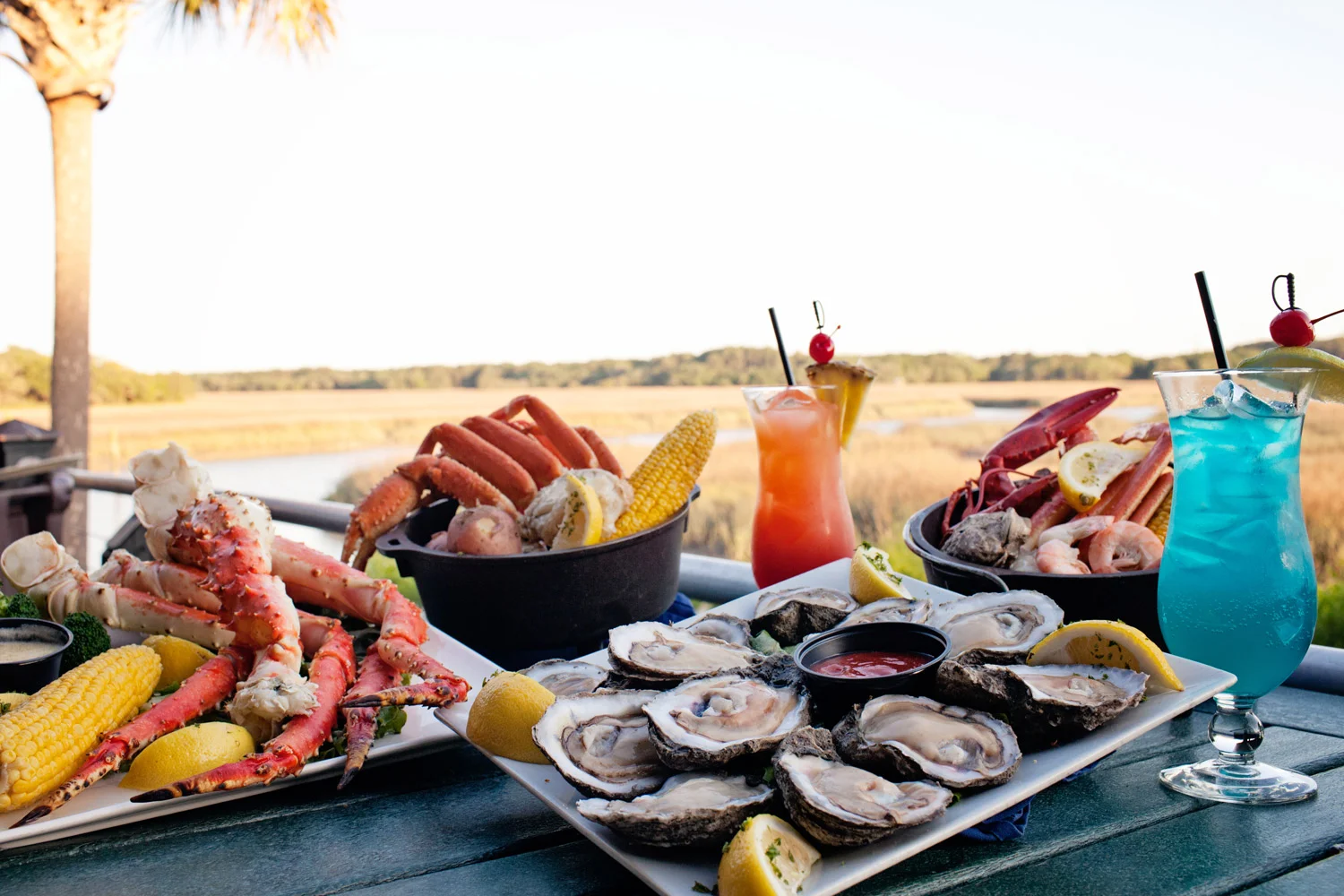 A Hilton Head Seafood Feast - Crab, Oysters, Cocktails!
