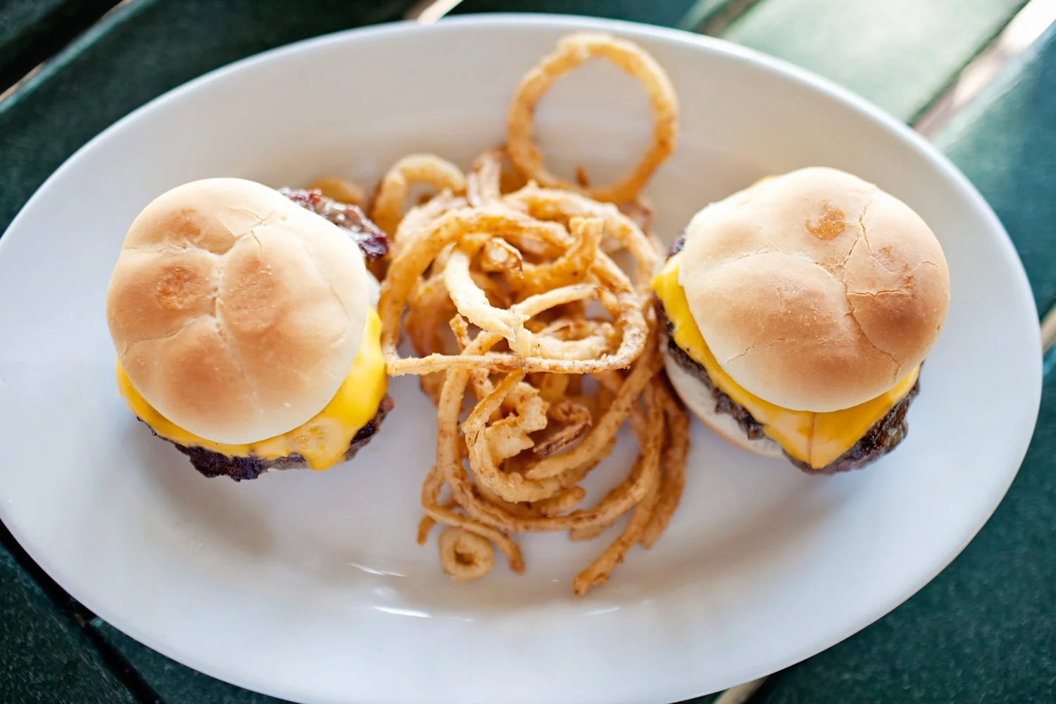 hilton-head-happy-hour-appetizers.jpg