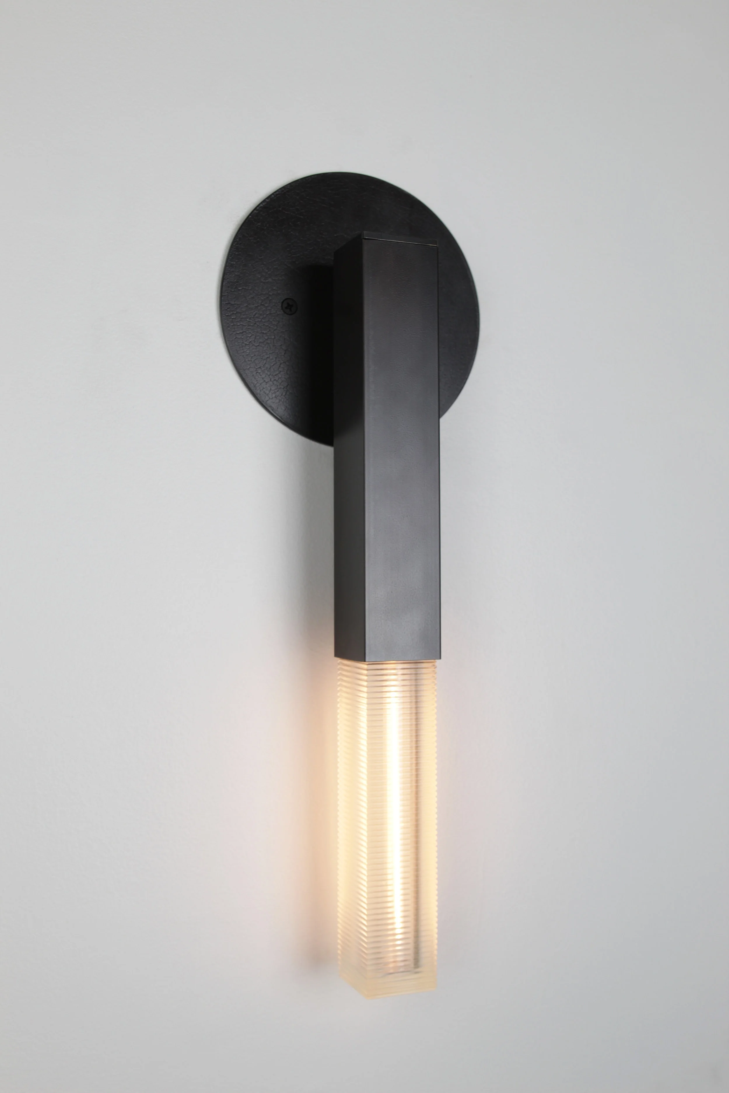 POST  | Full Sconce Black