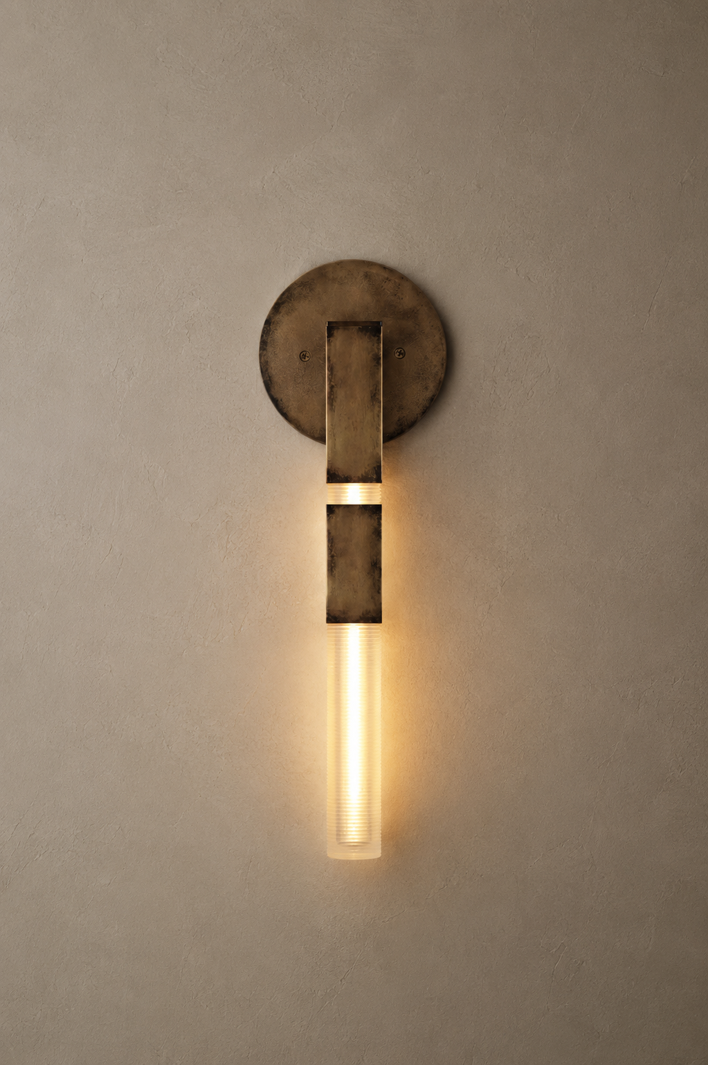 Daikon+Studio+Banded+Mini+POST+Sconce+Aged+Brass.png