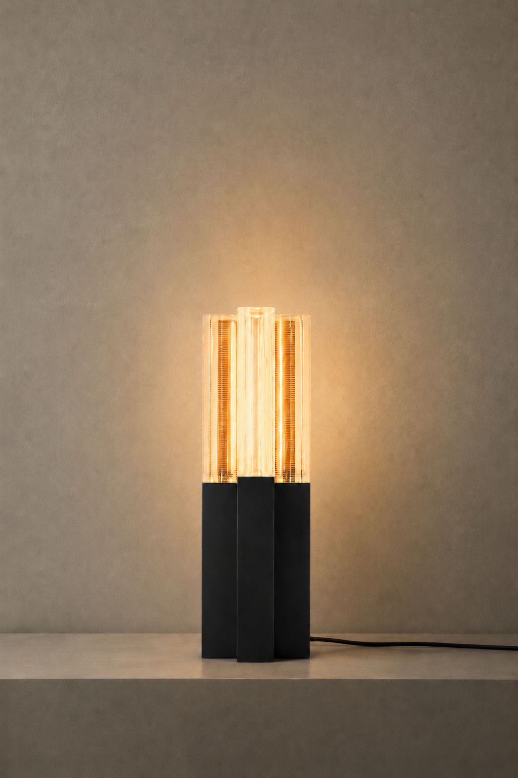 Daikon Studio ML1 Mini Table Lamp.png