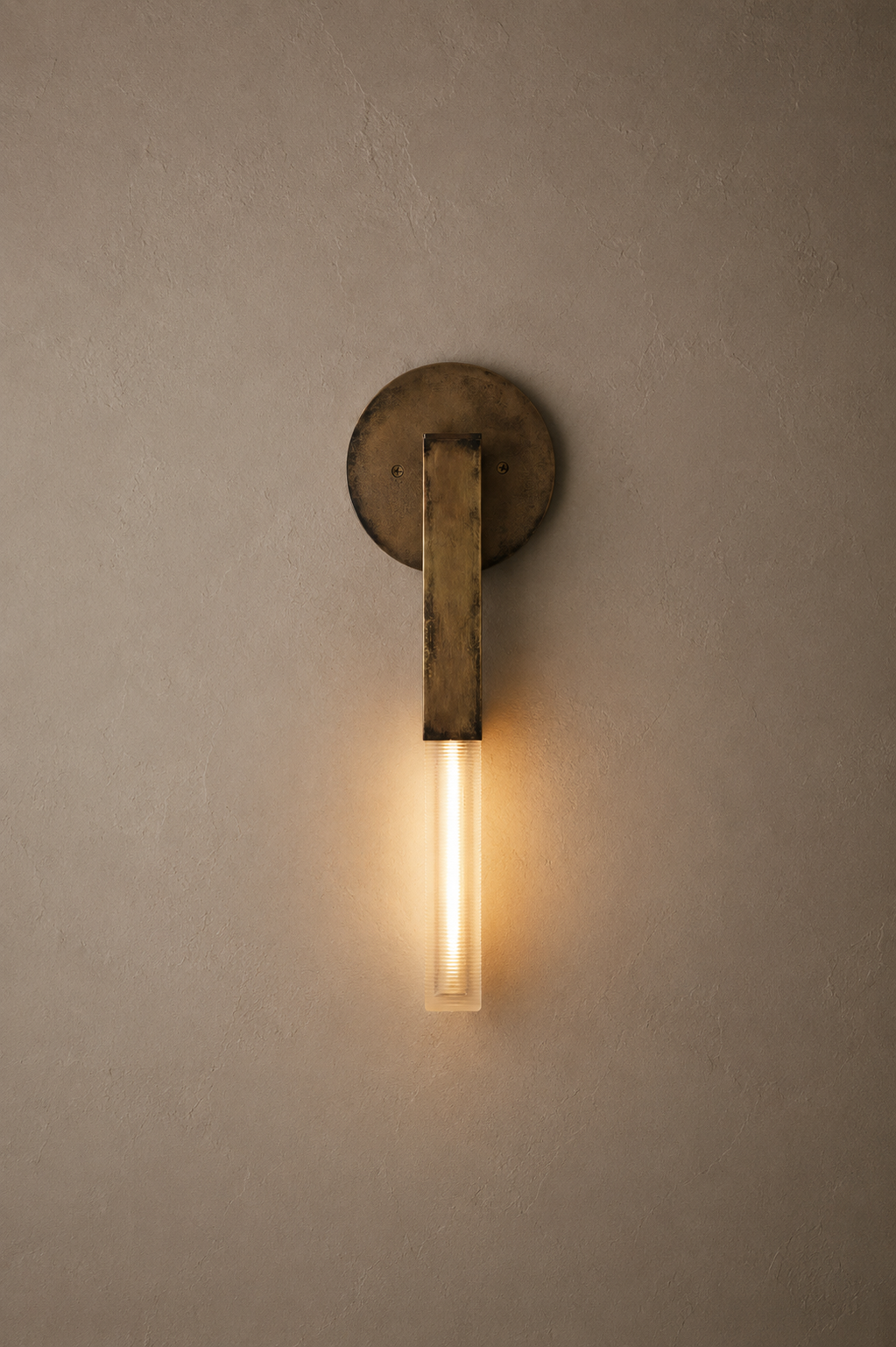 Daikon Studio Full POST Sconce Aged Brass .png