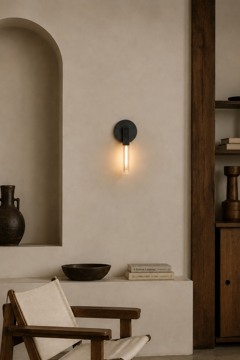 Daikon+Studio+Mini+Post+Sconce+Install+Living.png