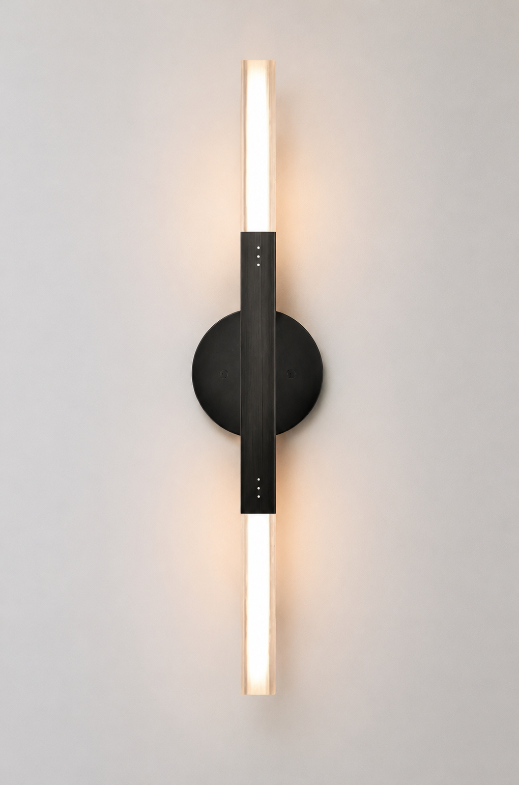 Daikon Studio Dotted Sconce in Onyx Wax.png